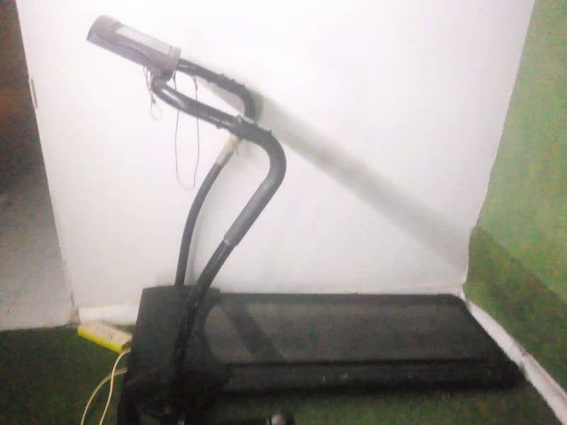 jogging/walking machine ( treadmill) 0