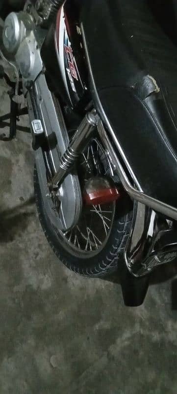 O3OO789/6O65/FINAL 72OOO/HONDA CG 125 MODEL 2015 5