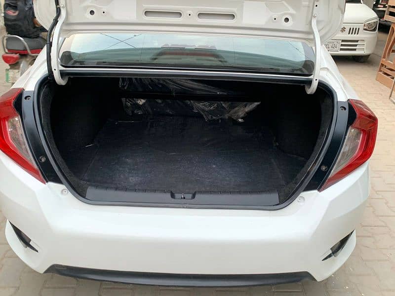 Honda Civic VTi Oriel Prosmatec 2019 9