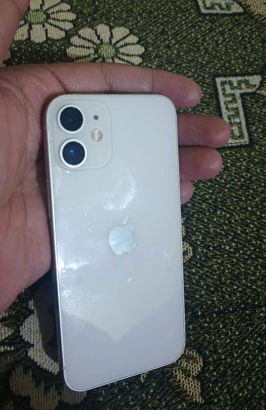 iphone 12 mini in mint condition 0