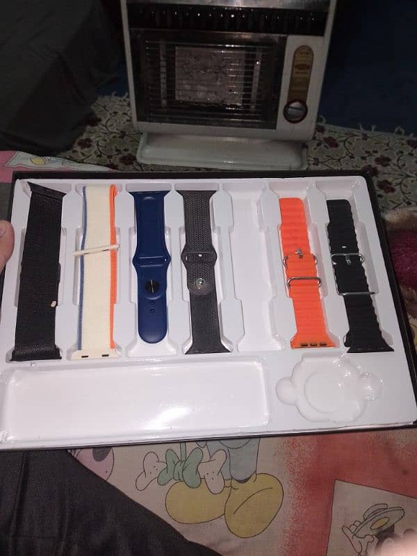 Ultra Smart Watch 7 Straps Wireless Charging Just Box Open 03306772889 3