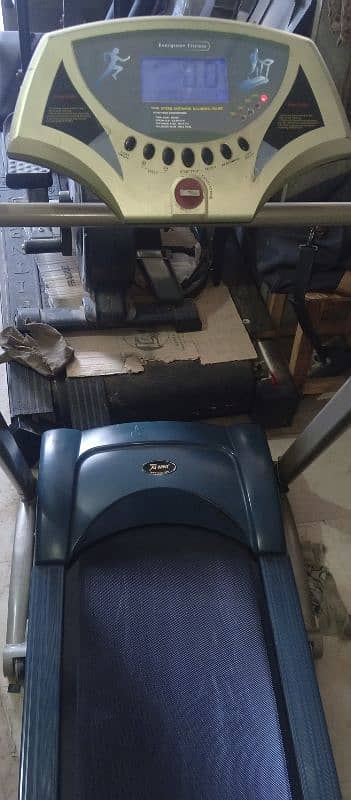 WNQ Treadmill 3