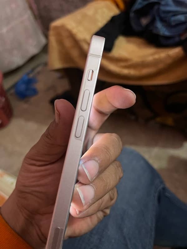 I phone 12 white color 128 gb 3