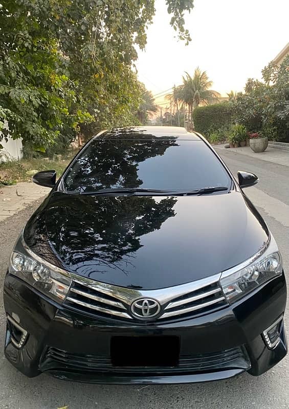 Toyota Altis Grande 2016 1