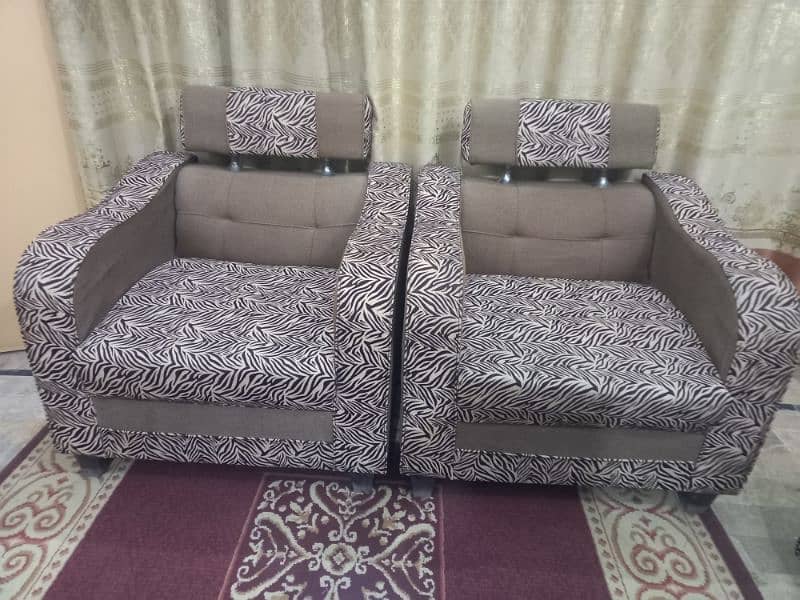 2 Sofa Sets 4