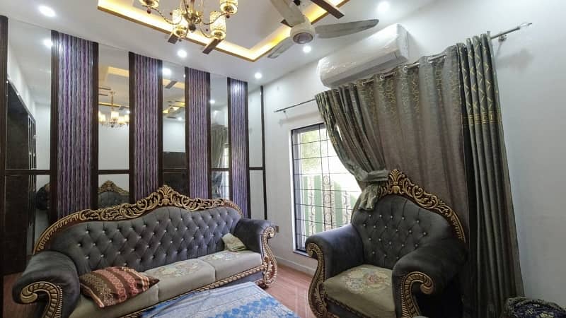 FURNISHED 5 MARLA HOUSE IN PRIME LOCATION OF BAHRIA ORCHARD AVAILABLE FOR SALE 5