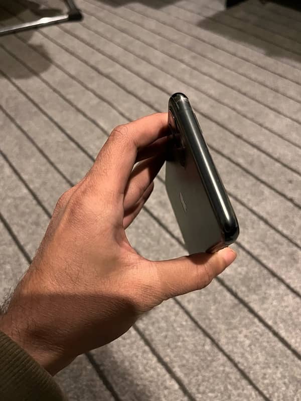 iPhone 11 pro max 512gb 5