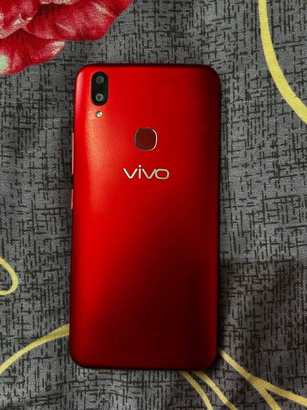 Vivo Y85 4/64 gb 1