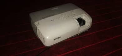 Epson EB-S6