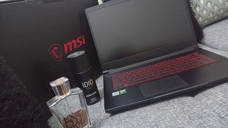 i5 MSI GF63 gaming 15