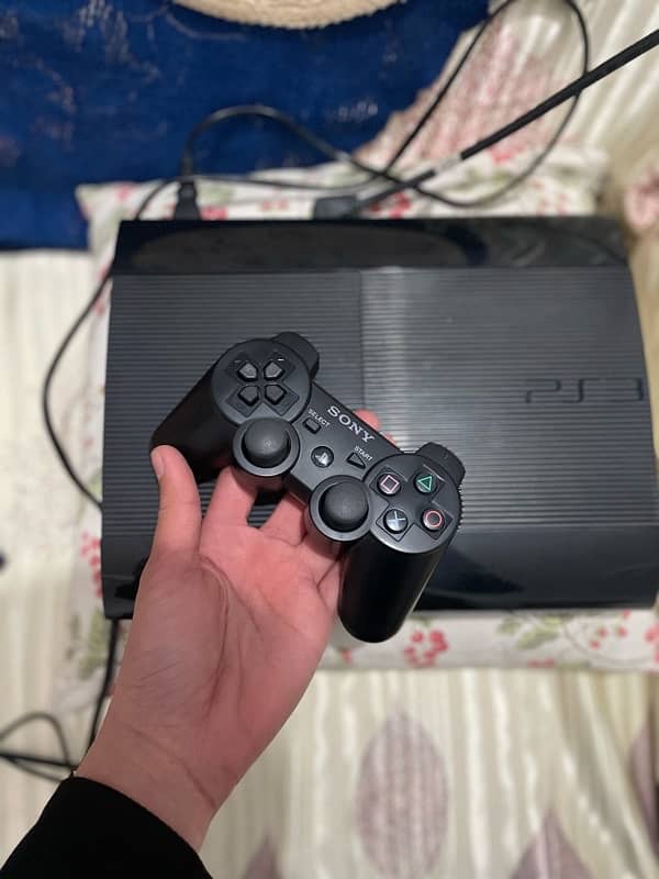 Ps3 in 10/10 condition 320gb hard disk 0