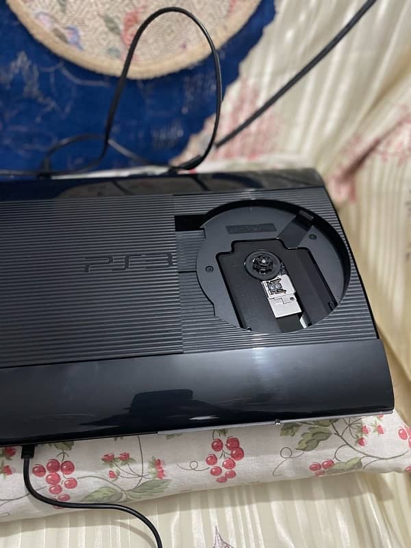 Ps3 in 10/10 condition 320gb hard disk 2