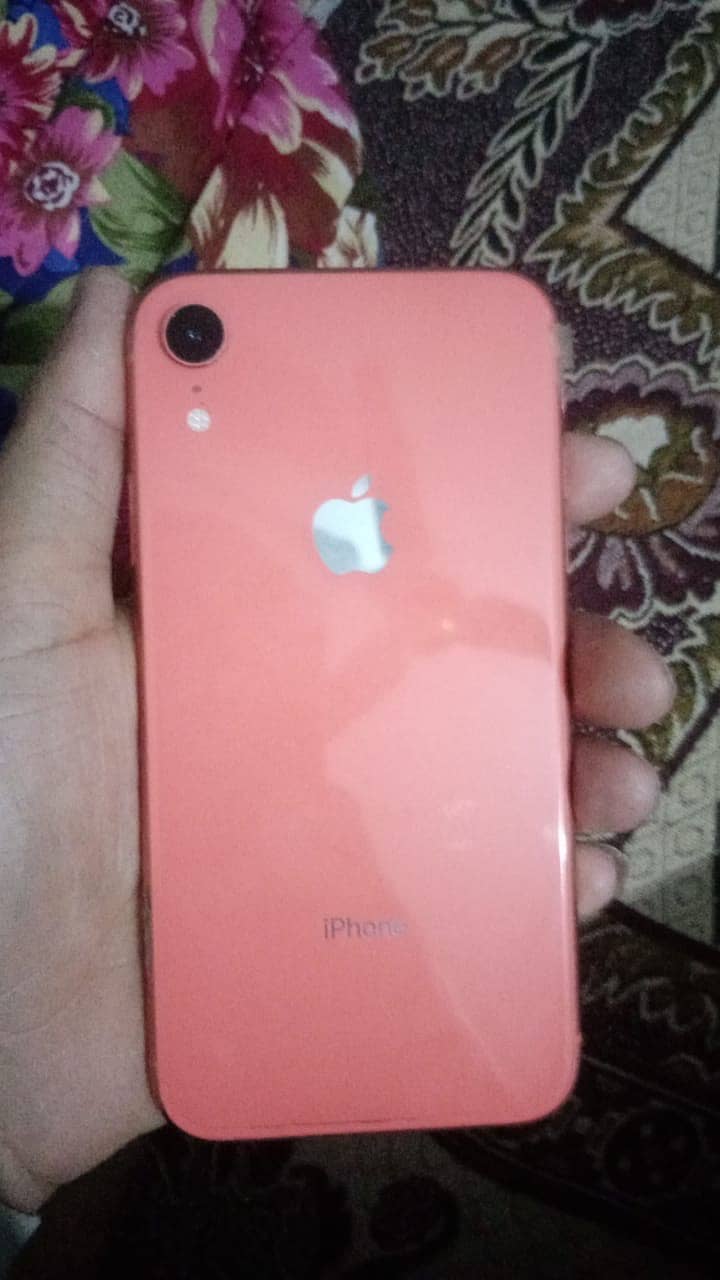 Apple iPhone XR 0