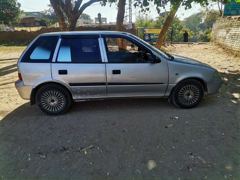 Suzuki Cultus 2001 3