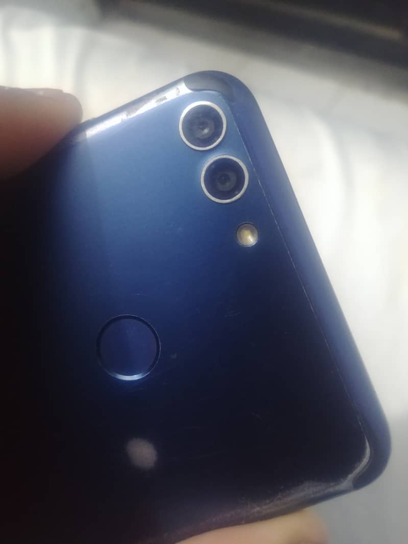 Huawei y9  4/64 3