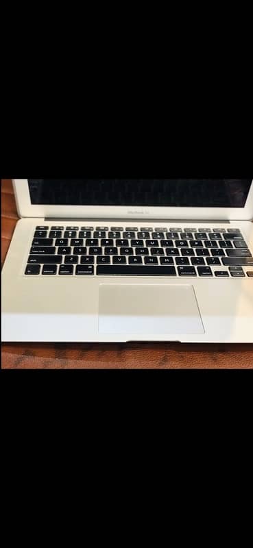 Apple Macbook Air 2013 4