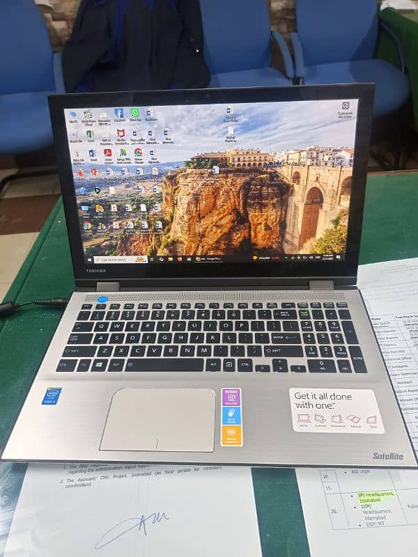 Laptop Laptop Satellite P55W-C5200X 1