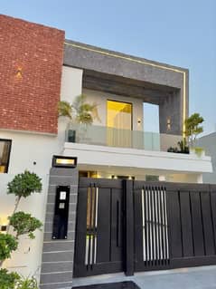 5 Marla House For Rent Available In Umar Block Bahria Town Lahore