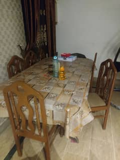 dinning table with 6 chairs