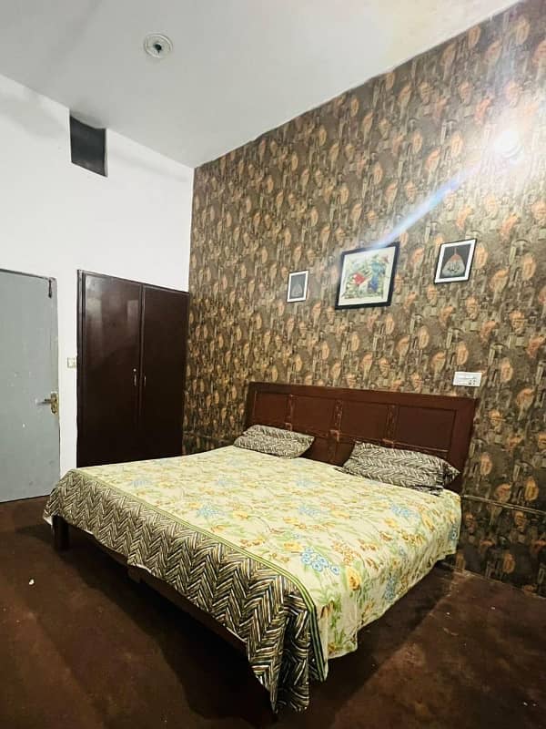 FURNISHED ROOM AVAILABLE FOR RENT IN FASIAL TOWN B BLOCK 2