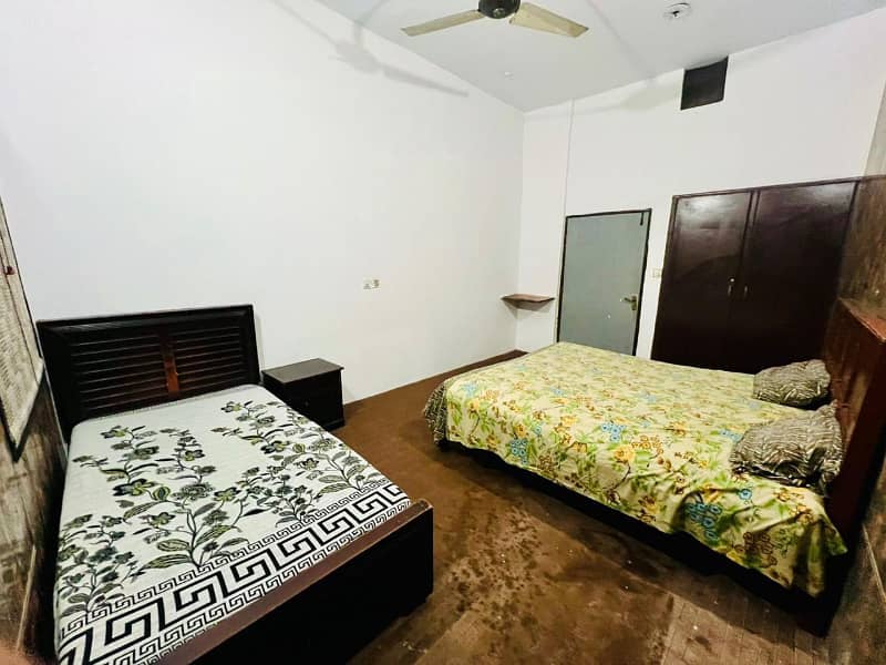 FURNISHED ROOM AVAILABLE FOR RENT IN FASIAL TOWN B BLOCK 3