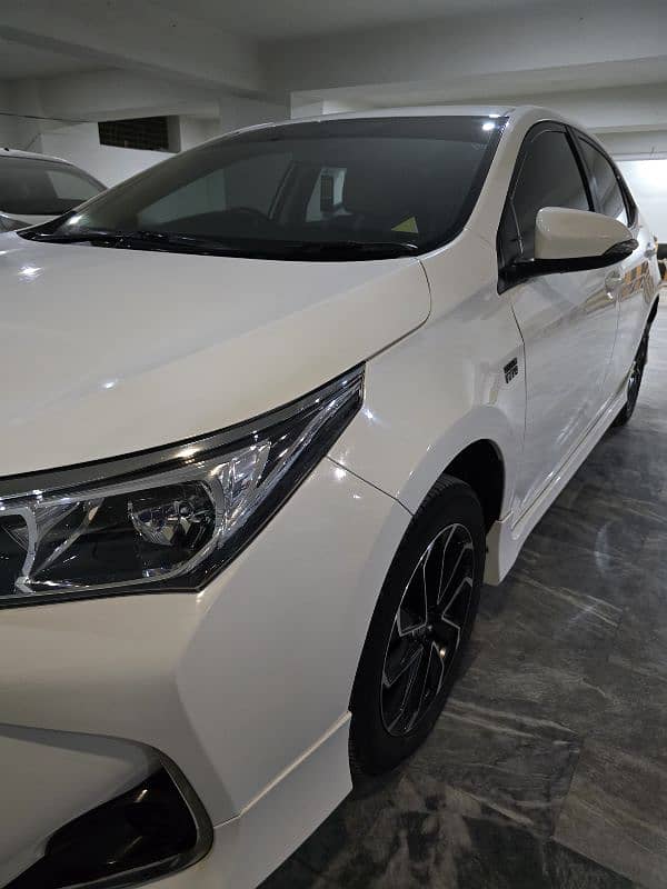 Toyota Corolla Altis 1.6 X CVT-i 2023 4