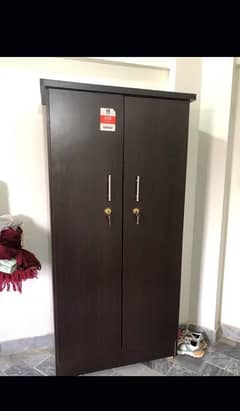 wardrobe good condition