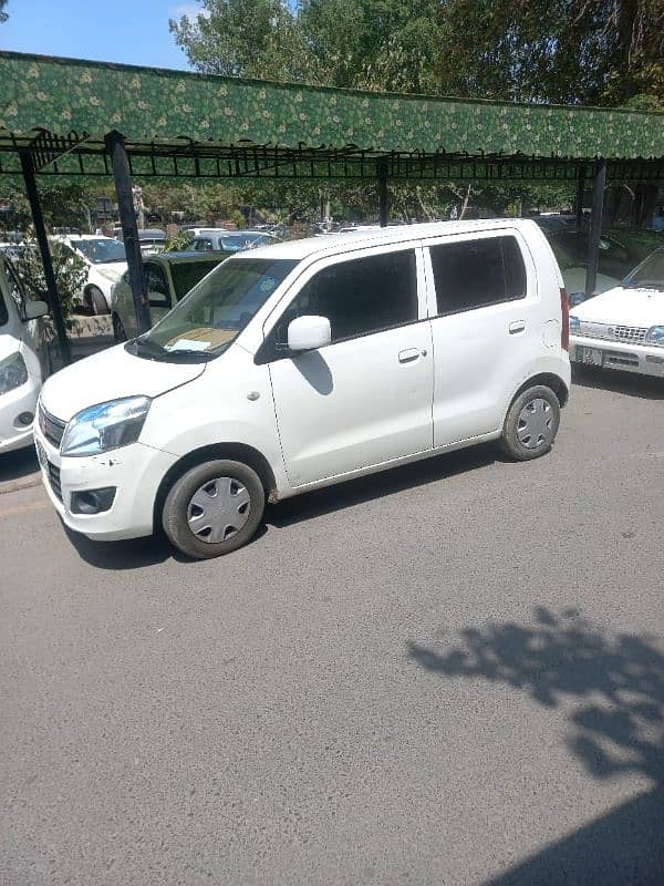 Suzuki Wagon R 2017 3