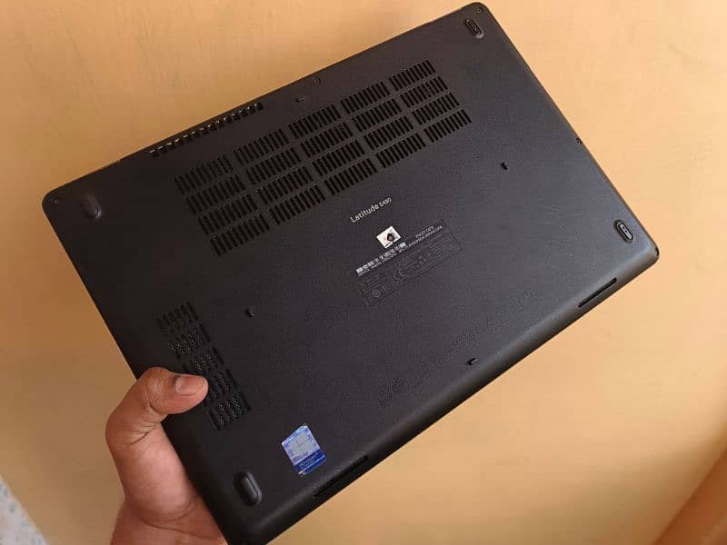 Dell Latitude i5 7th Gen 2