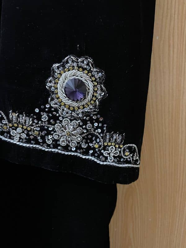 Black velvet sherwani for sale in very good condition with embroidery. 2