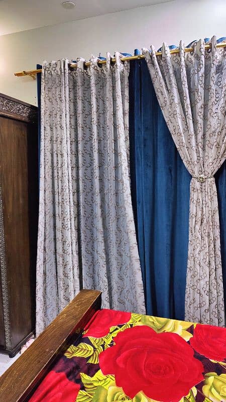 curtains 4