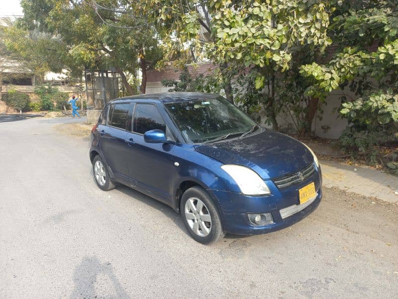 Suzuki Swift 2011-12.100% genuine condition. 15