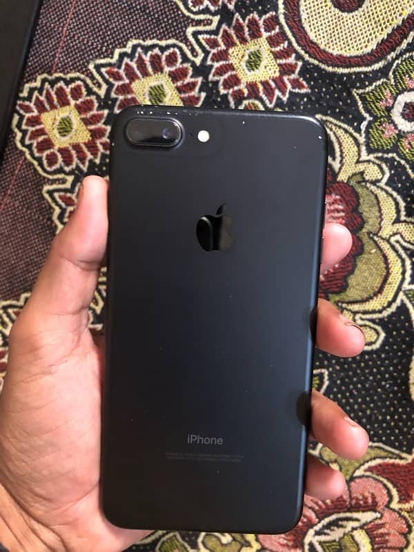 iPhone 7 plus non 128gb 3