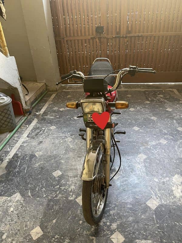 Honda CD 70 Bike for Sale in Good Condition. 5