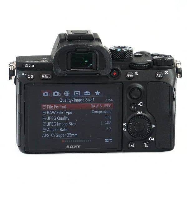 Sony A7iii Full Frame Camera for sale ( imported unit ) 2