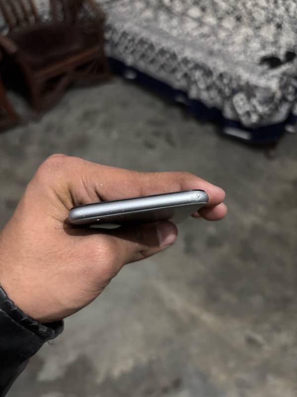 Iphone 6 non pta 16gb home button okay 3