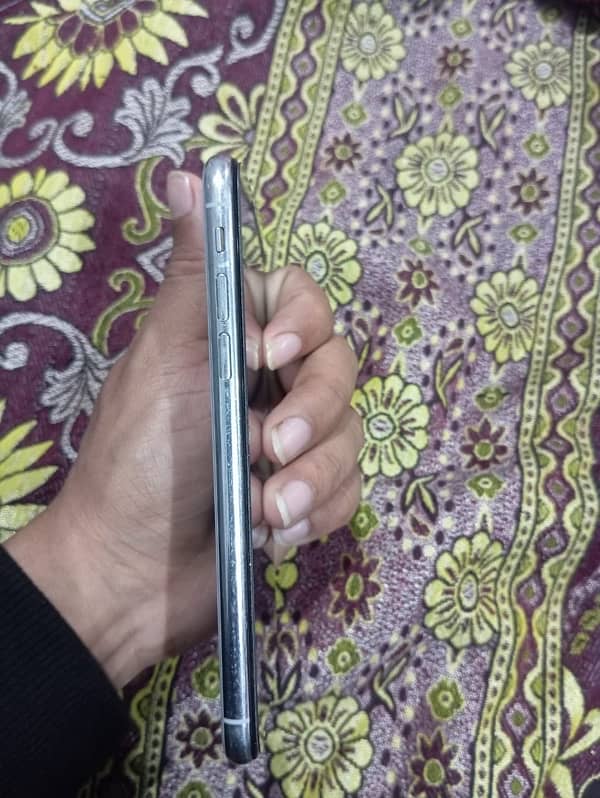 iPhone XS 256gb non pta battery change baqi sab ok ha 0