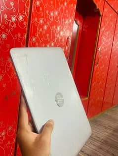 Hp Elitebook 840g4  12/128 core i5 /7th generation 128NVME 03104276845