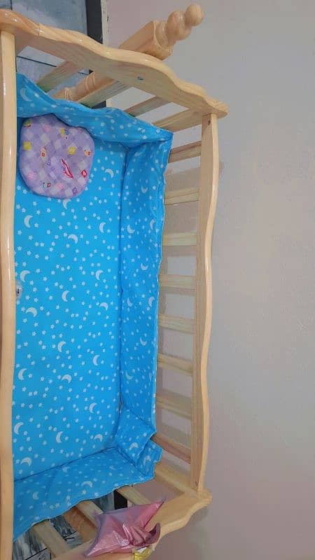 2 in 1 baby cot + baby swing + 2 drawers + mosquito net and stand 8