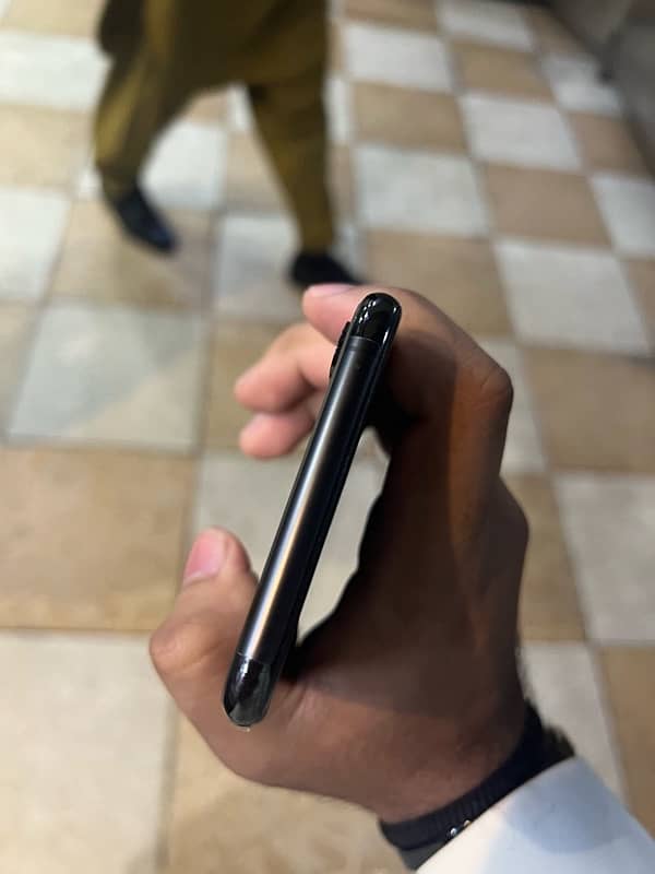 iPhone Xs Max 64 GB 5