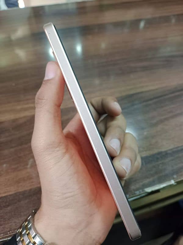 Vivo v29e condition 10/9 all oky serious customer contact me only 1