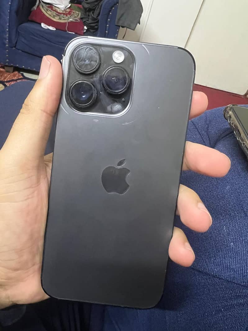 Apple iPhone 14 Pro Max 3