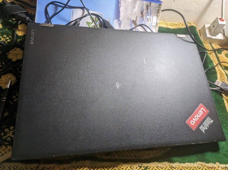 lenovo p50, core i7 6 HQ, 4gb dedicated GPU, 20gb ram, 128 ssd 750 hdd 10