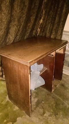 Solid Wooden study Table very good condition