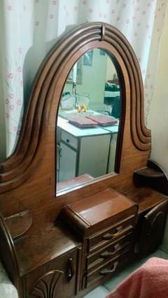 Solid Wooden Dressing Table very good condition