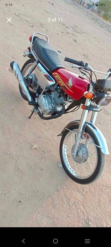 Honda 125 SE 2022 3