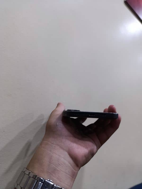 iphone 12pro max  and xr exchange possible 4