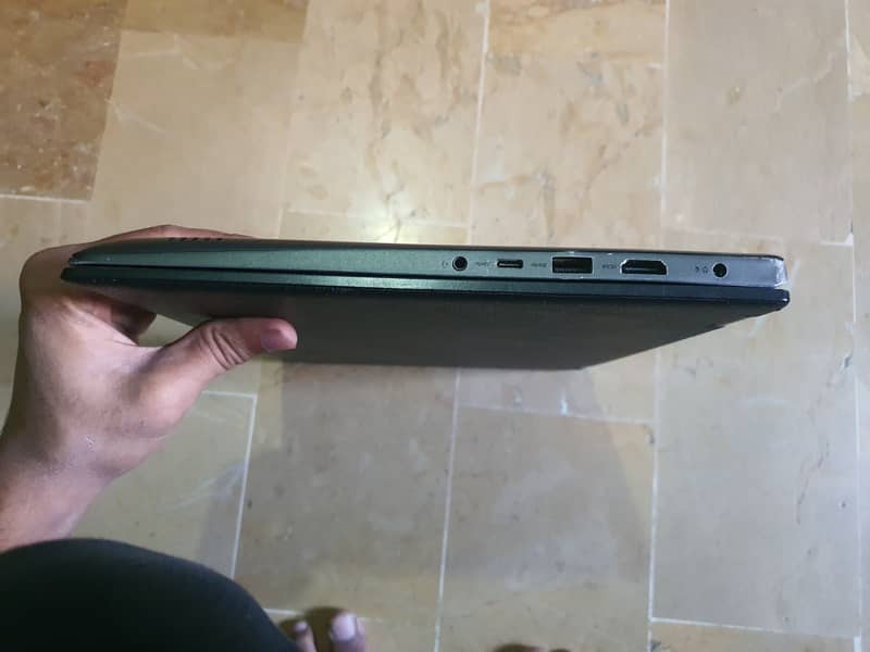 Lenovo Yoga 520  i5 8th generation 16gb ram for urgent sale 9