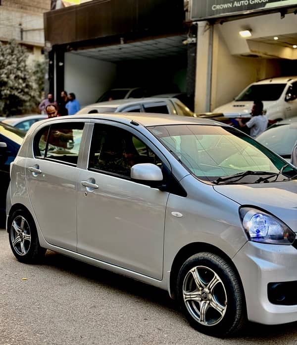 Daihatsu Mira 2014 5