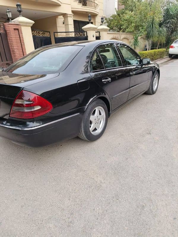 Mercedes Benz E 220 Model 2003 Diesel 9